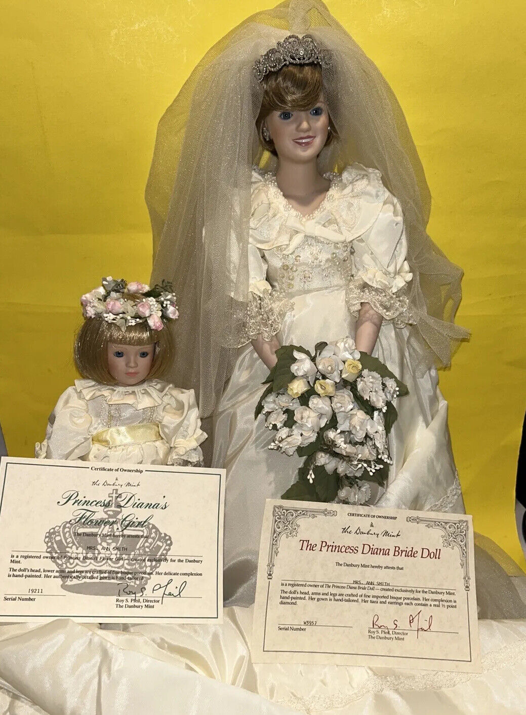 CLEARANCE Danbury Mint Princess Diana & Flower Girl With papers (AL828C)
