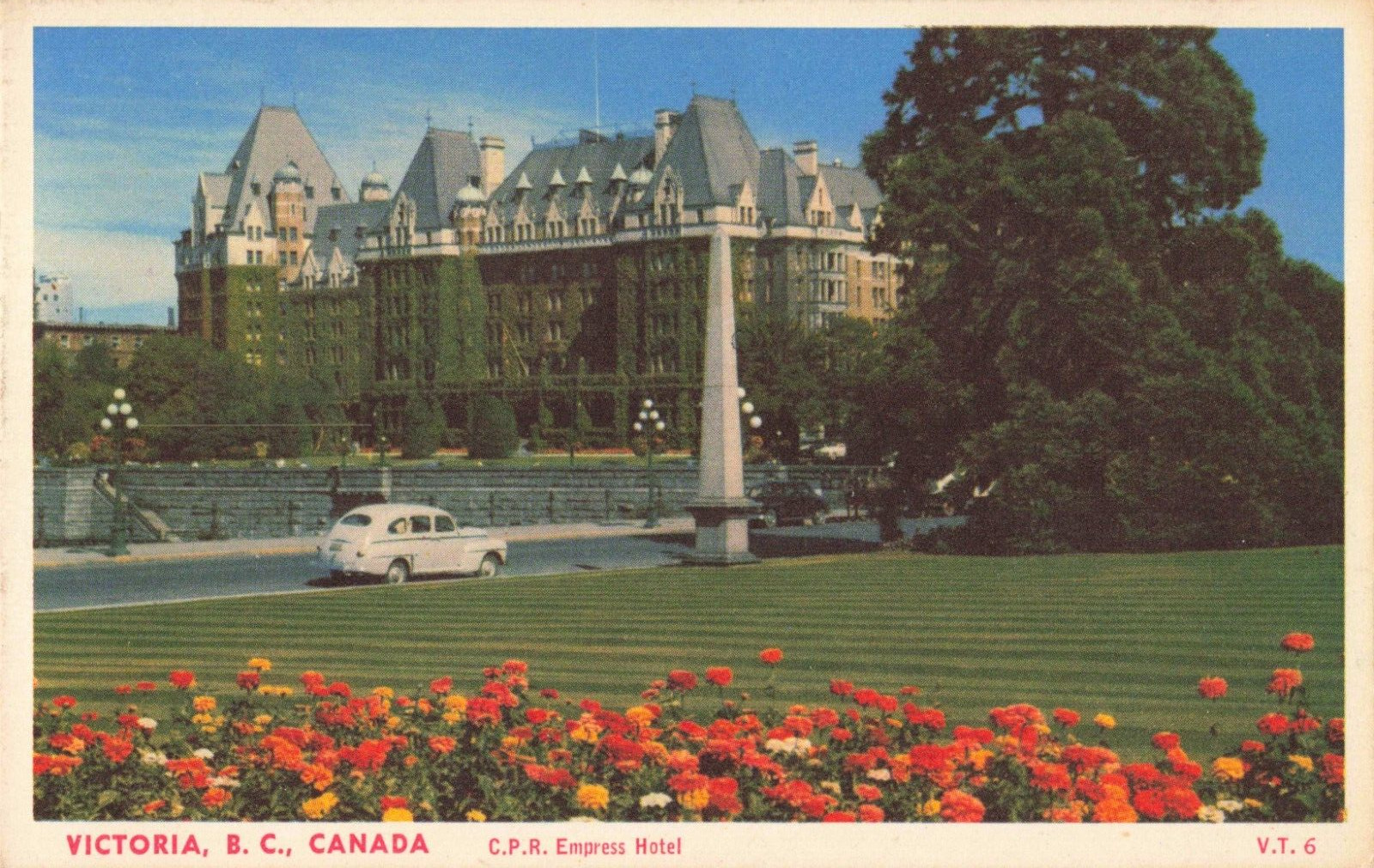 Victoria Canada, C.P.R. Empress Hotel, Old Car, Vintage Postcard