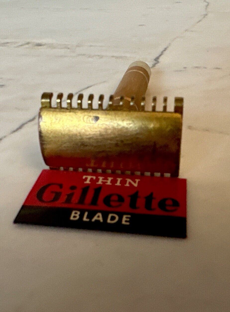 1930’s Vintage Gillette Razor/Reissue/Long Comb/Fat Common Bar Handle