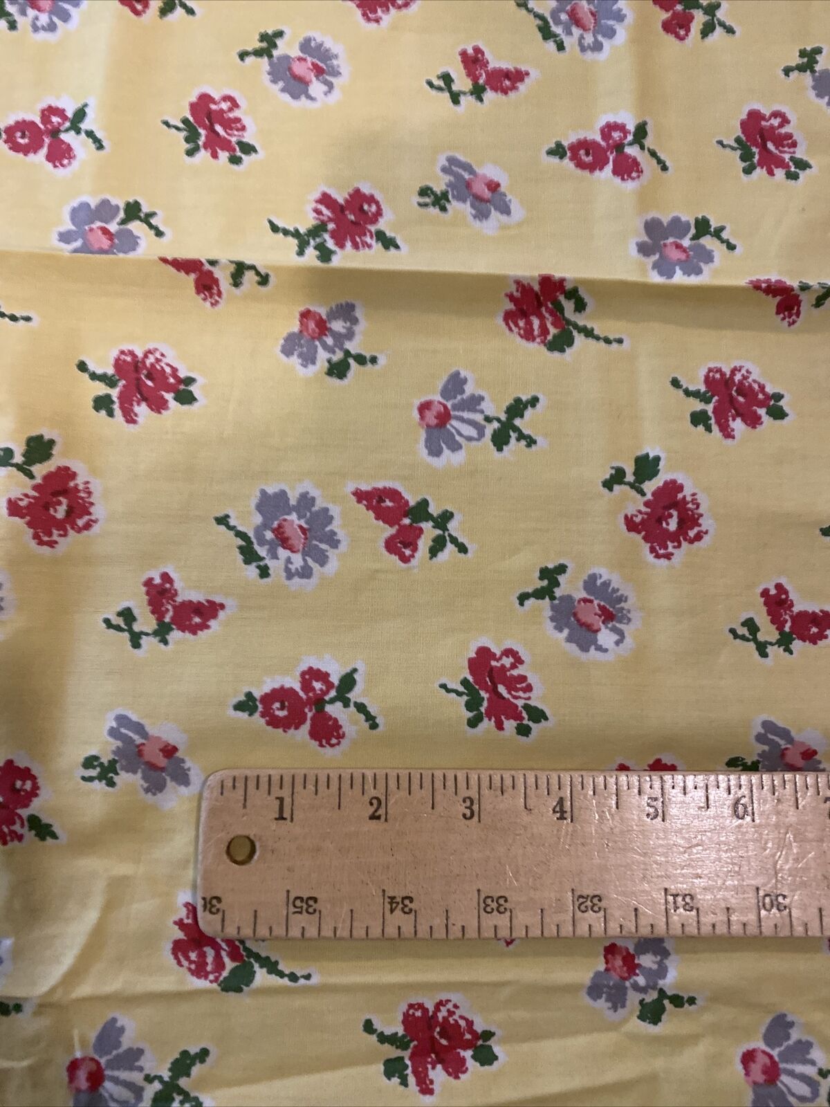 Vintage 1930s Cotton Fabric Floral Quilting 1 Yd L X 34” W Mint