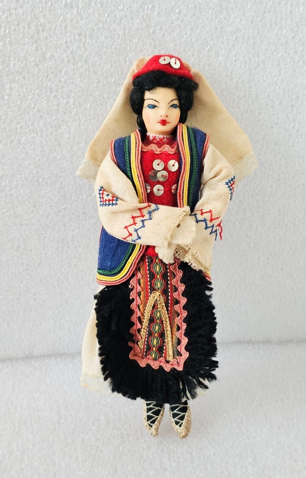 Vintage 1970s Bosnia and Herzegovina Folk Costume Doll Souvenir Europe 8\