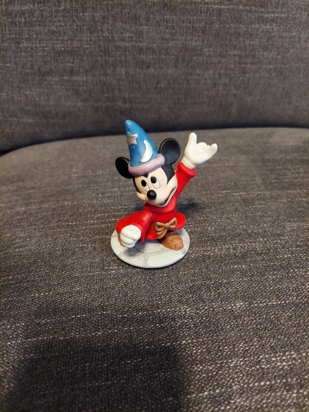 Vintage Disney Mickey Mouse Sorcerer\'s Apprentice Fantasia 4” Porcelain Figurine