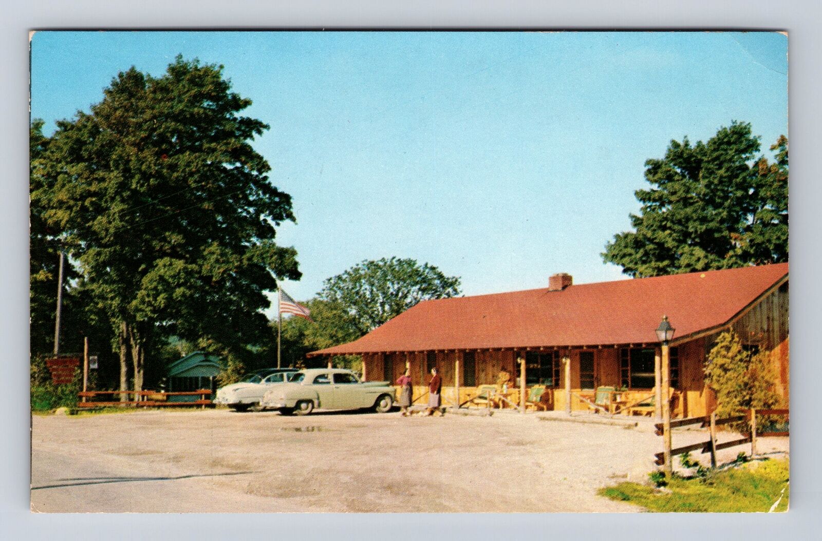 Burdickville MI- Michigan, Glen Lake Trading Post, Vintage c1959 Postcard