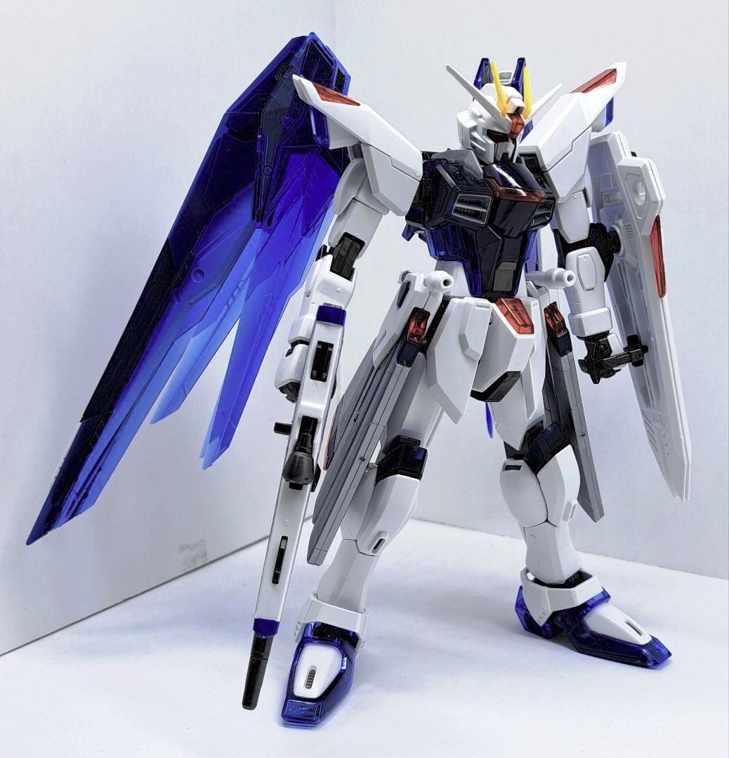 *USA BANDAI MG 1/100 Freedom Gundam Seed Solid Clear IchibanKuji Built Model Kit