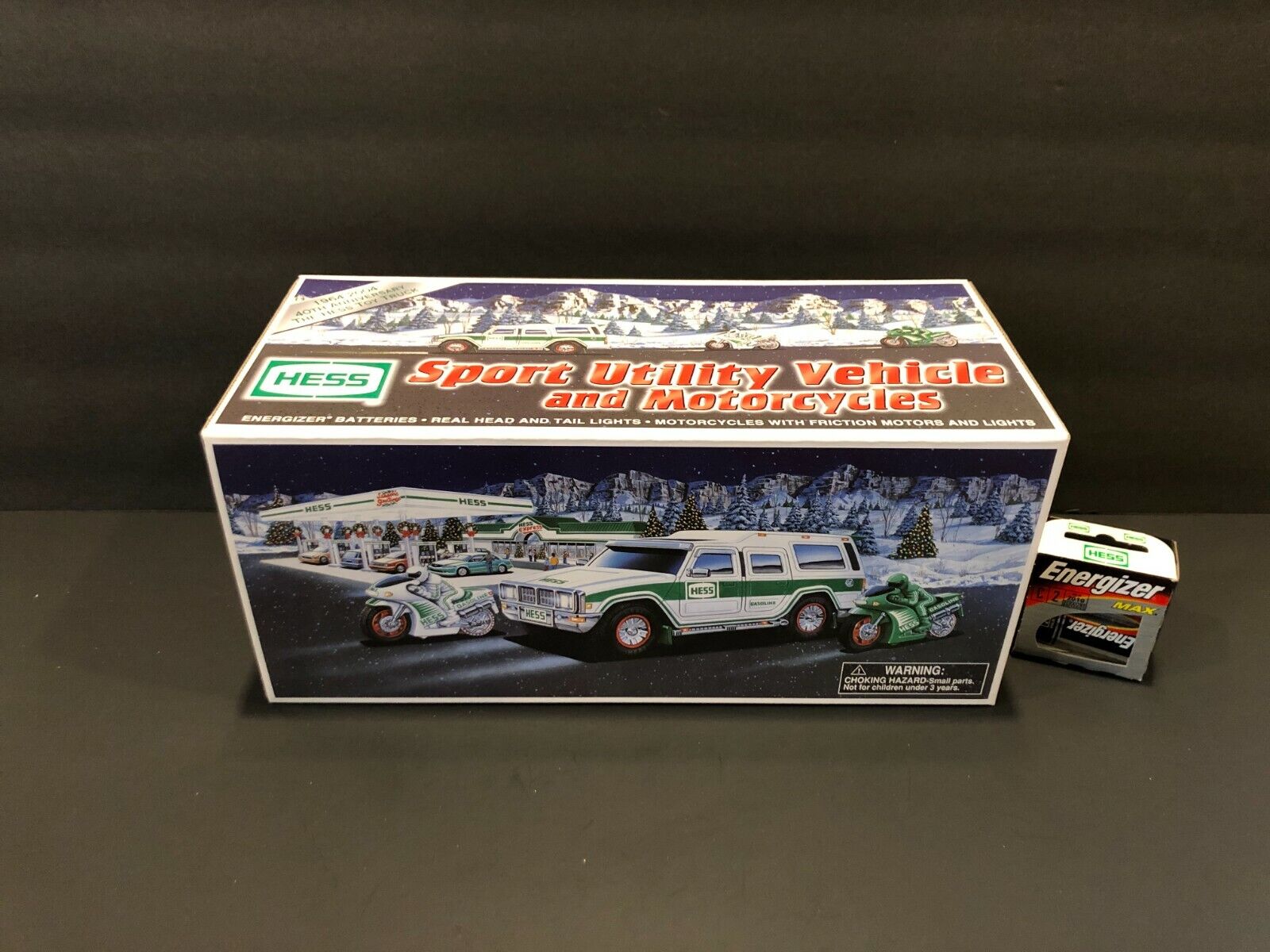 1964-2004 40th Anniversary Hess Toy Truck Brand New in Box.  *Mint