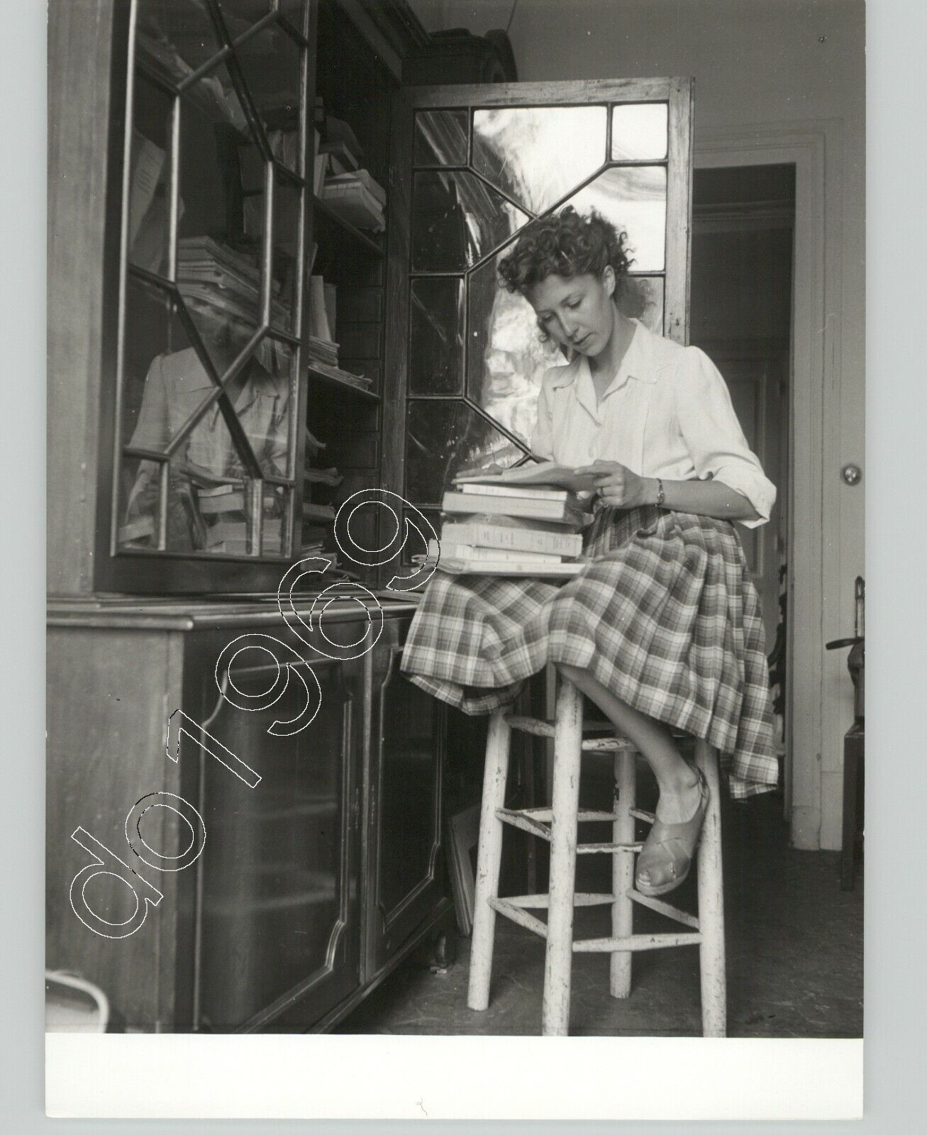 FRENCH Writer ANNA MARIE CAZALIS Shot By ROBERT DOISNEAU 1940s Press Photo