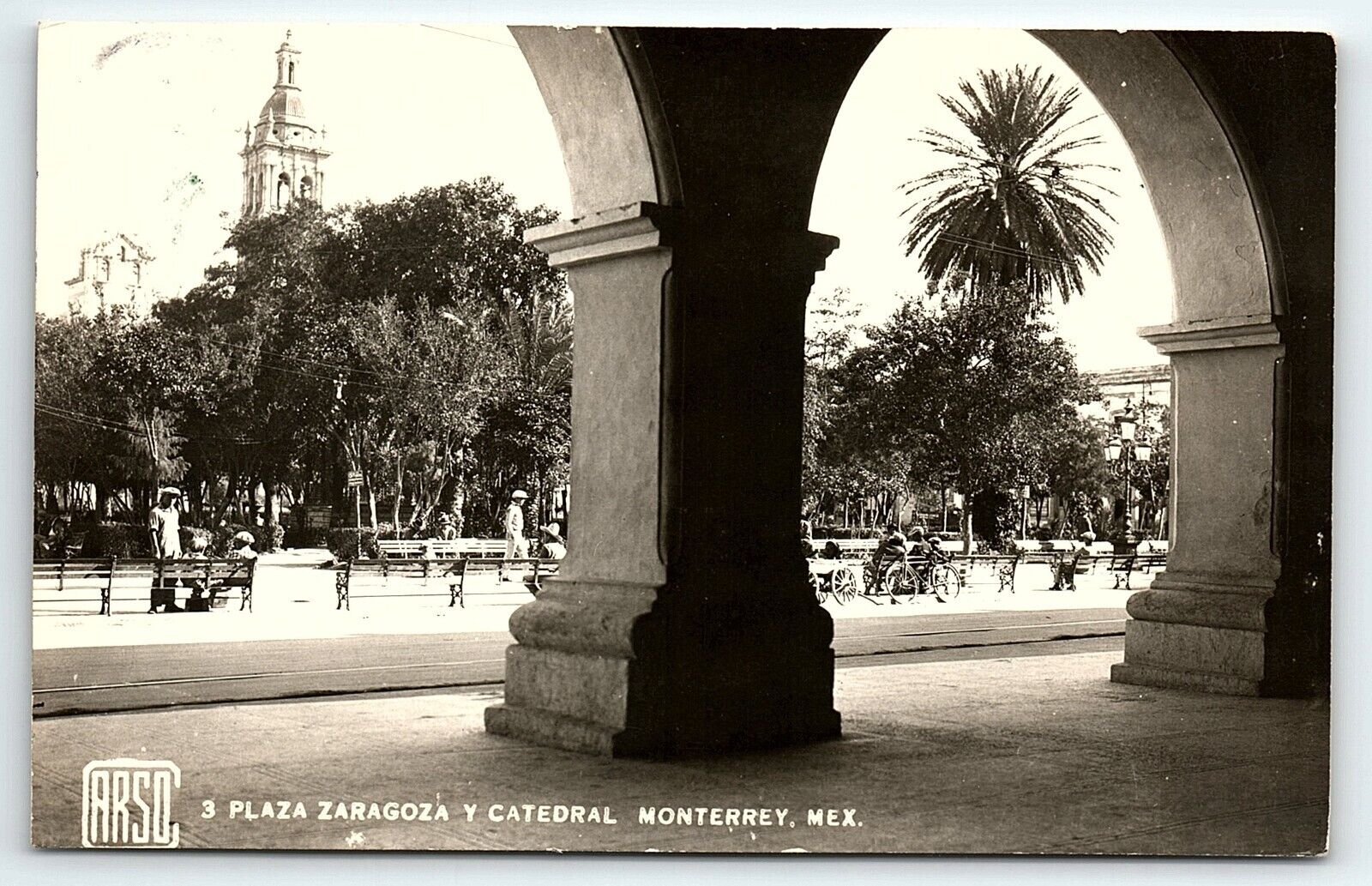 1940s MONTERREY MEXICO 3 PLAZA ZARAGOZA Y CATEDRAL SQUARE RPPC POSTCARD P1252