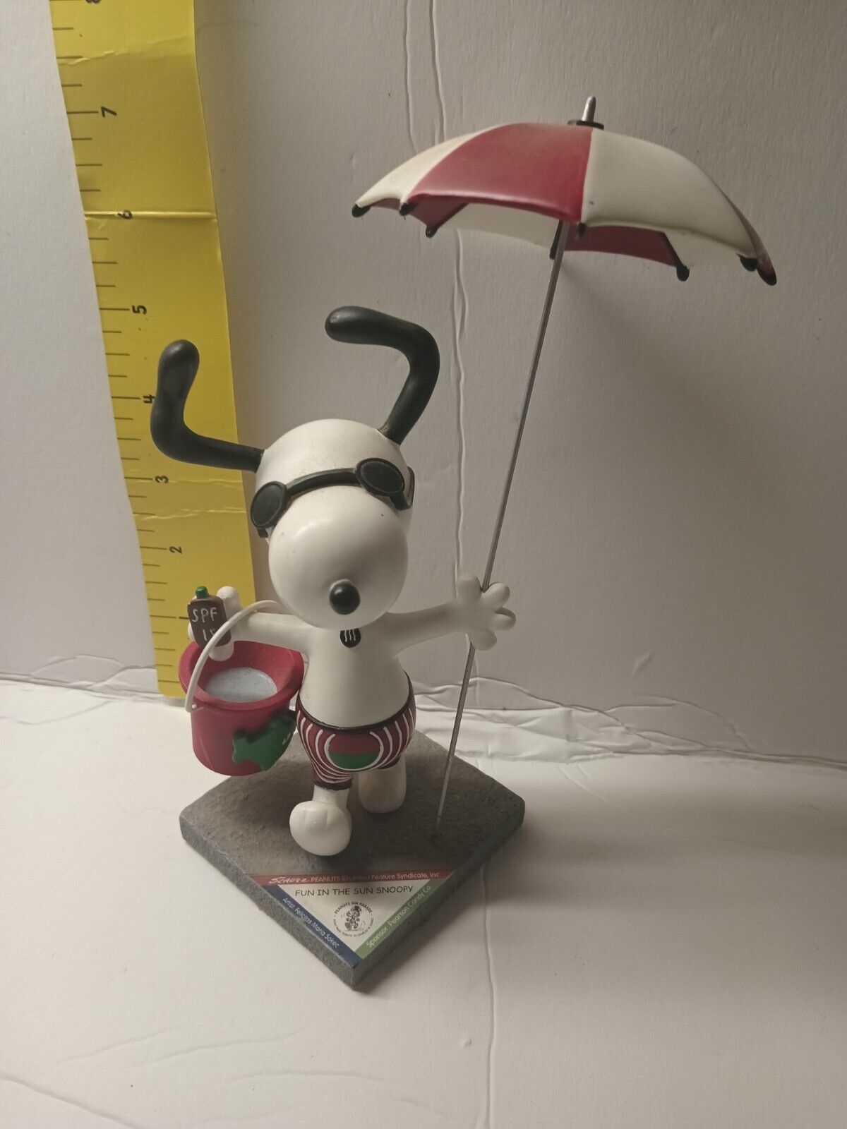 Westland Peanuts On Parade Fun in the Sun Resin Snoopy Figurine #8397