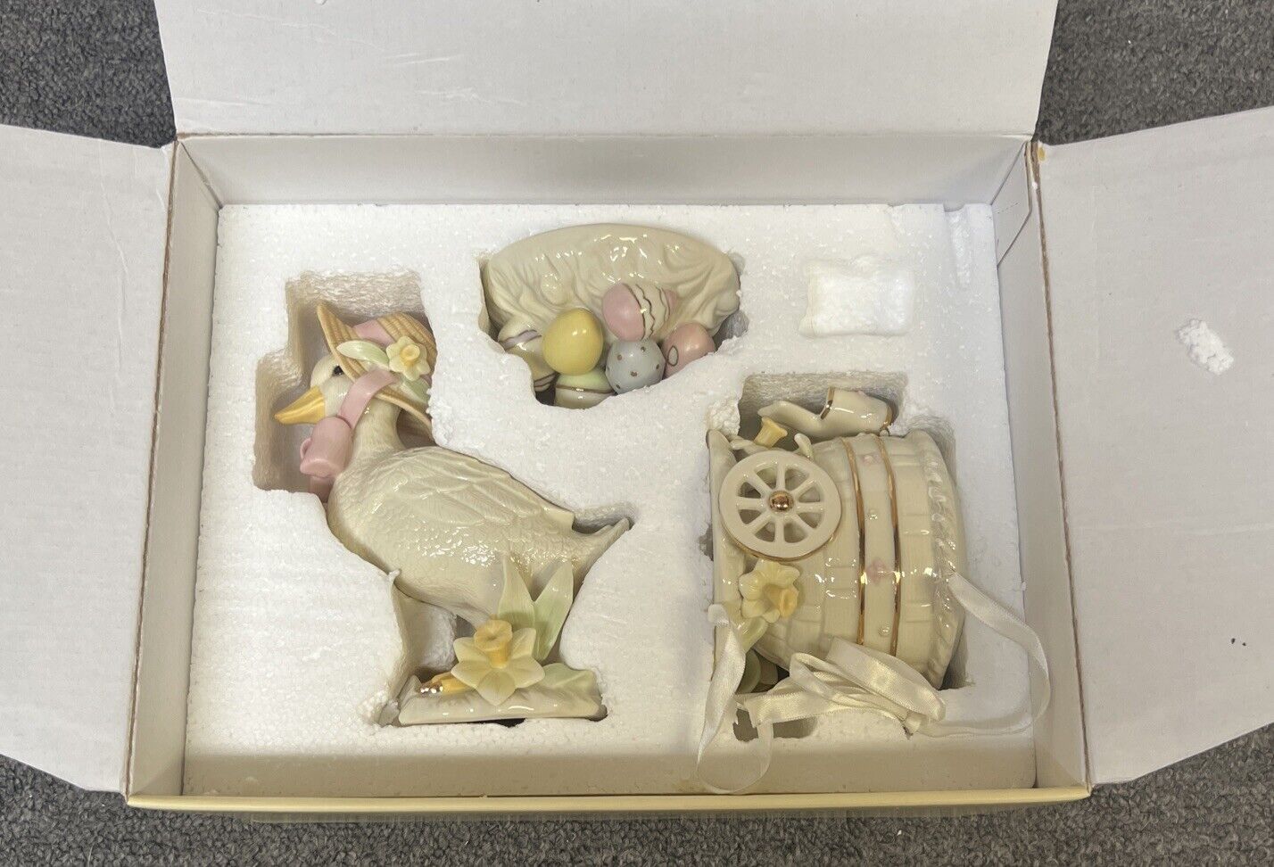 LENOX EASTER BLOSSOMS DUCK CART 3 piece sculpture set --- -- NEW in BOX With COA