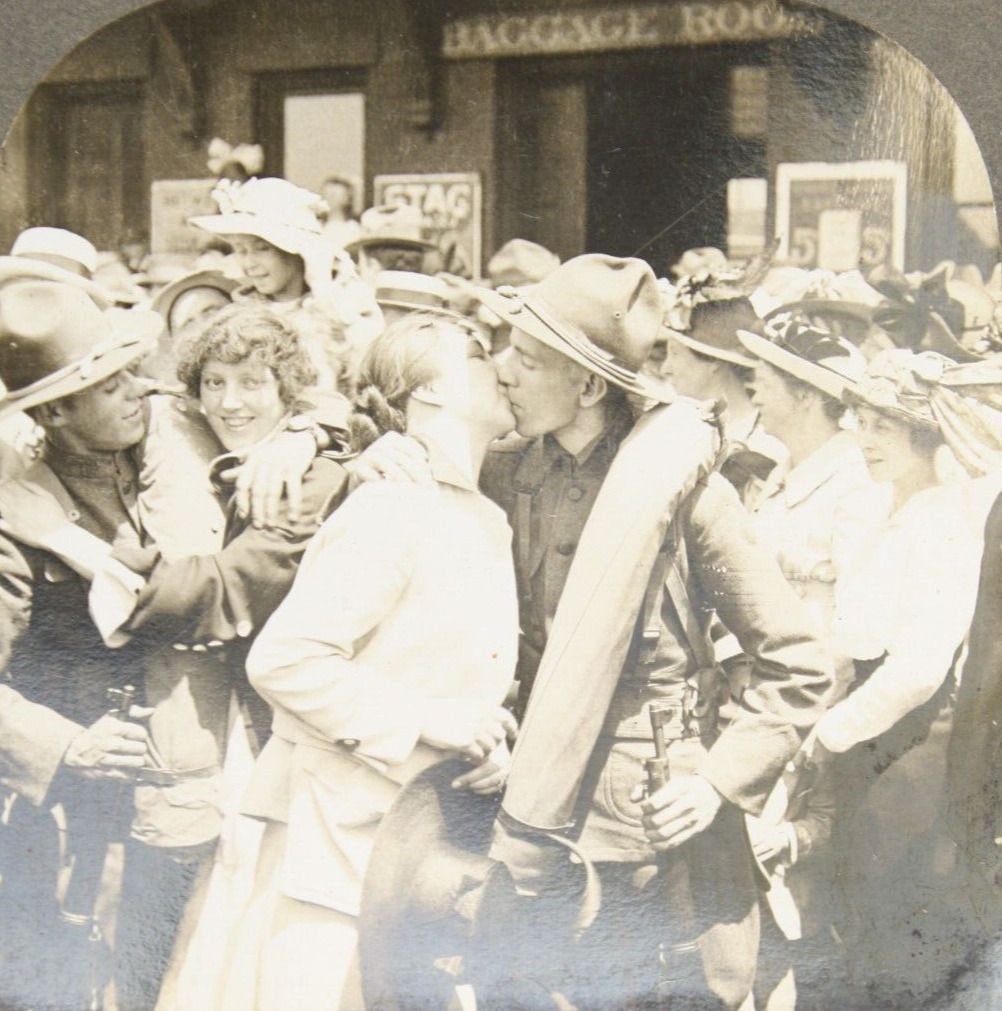 C1915 Great War Soldiers Kiss Goodbye Love Birds Duty Calls WWI Stereoview