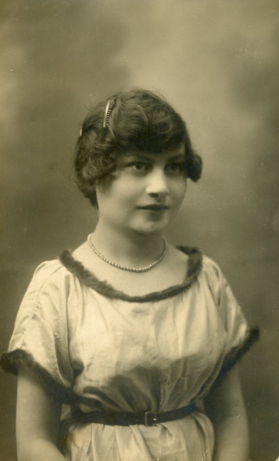 vintage Postcard French pretty girl woman portrait  1900s RPPC actress
