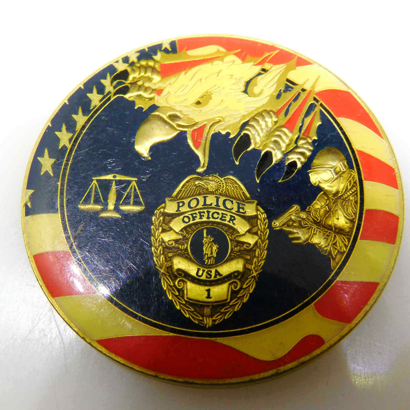 USA POLICE OFFICER TRUE HEROES CHALLENGE COIN
