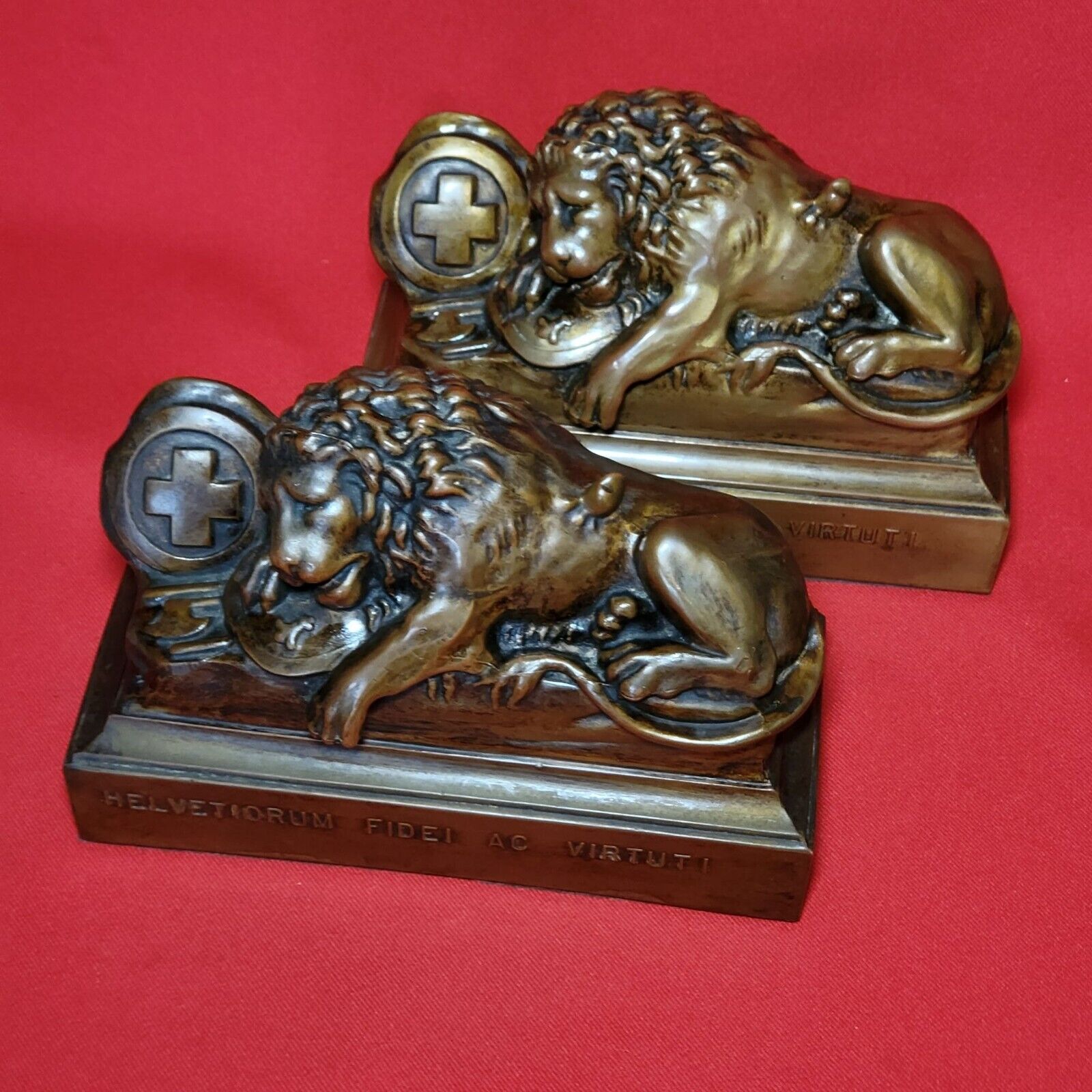 Antique Swiss Guard Bronze Lion Bookends Helvetiorum Fidei AC Virtuti 1570