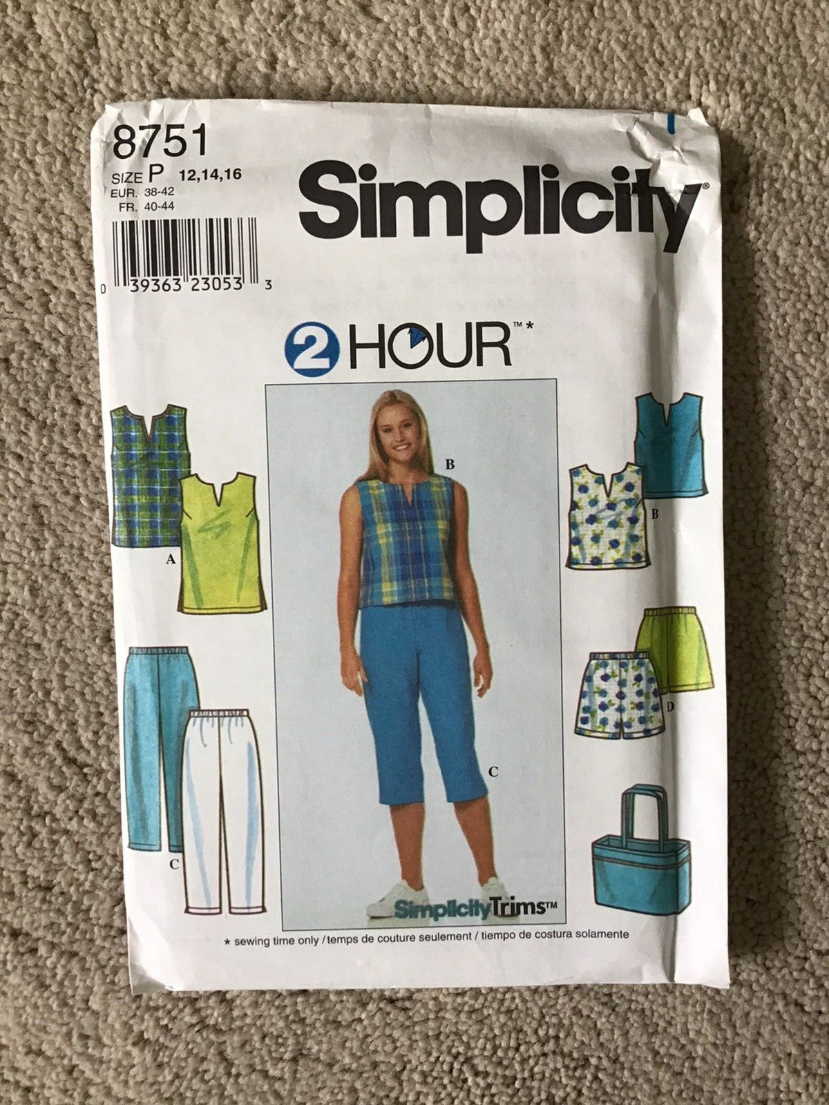 1999 Simplicity Trims 2 Hour Misses Top Pants Shorts Bag Pattern #8751 UNCUT