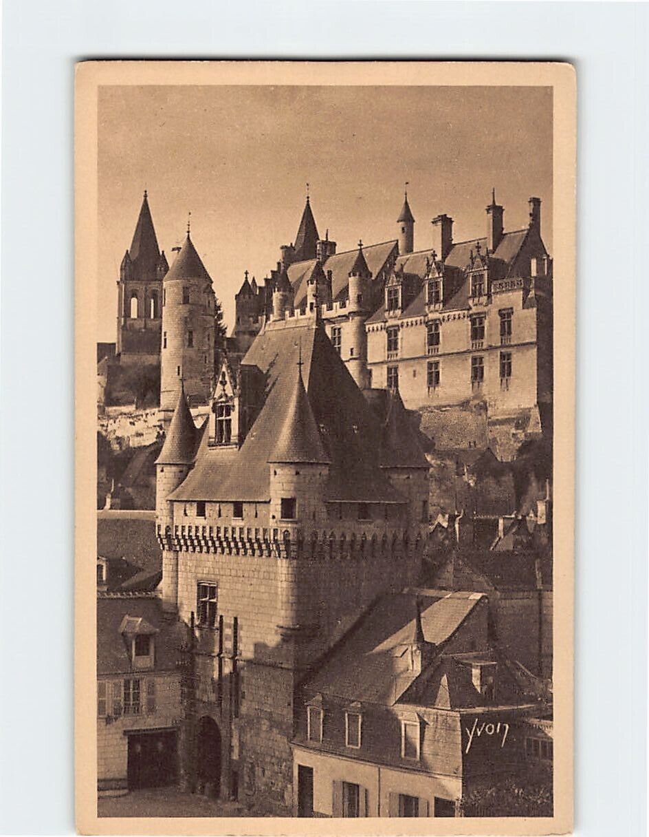 Postcard Vue générale, La Porte des Cordeliers, Château de Loches, France