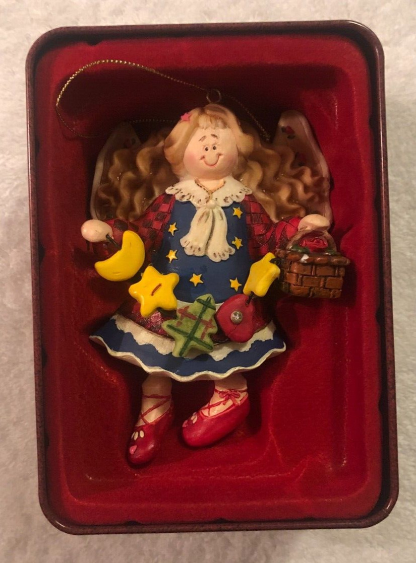 New Grandeur Noel Angel 4”  Resin Christmas Holiday Ornament With Gift Tin Box