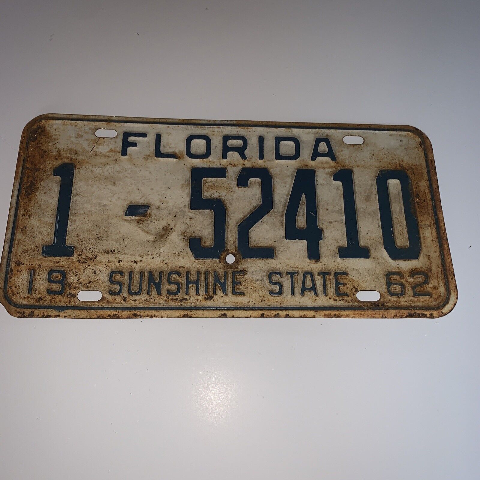 Vintage Original 1962 FLORIDA License Plate 1-52410 Dade Expired* - Rust