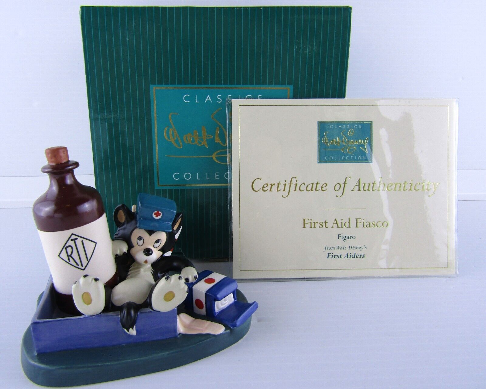 Disney WDCC, First Aid Fiasco, Figaro First Aiders Figurine, w BOX and COA