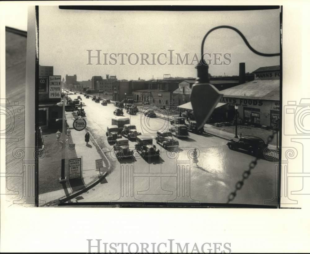 1936 Press Photo Automobile Traffic at Clinton Square on Erie Boulevard