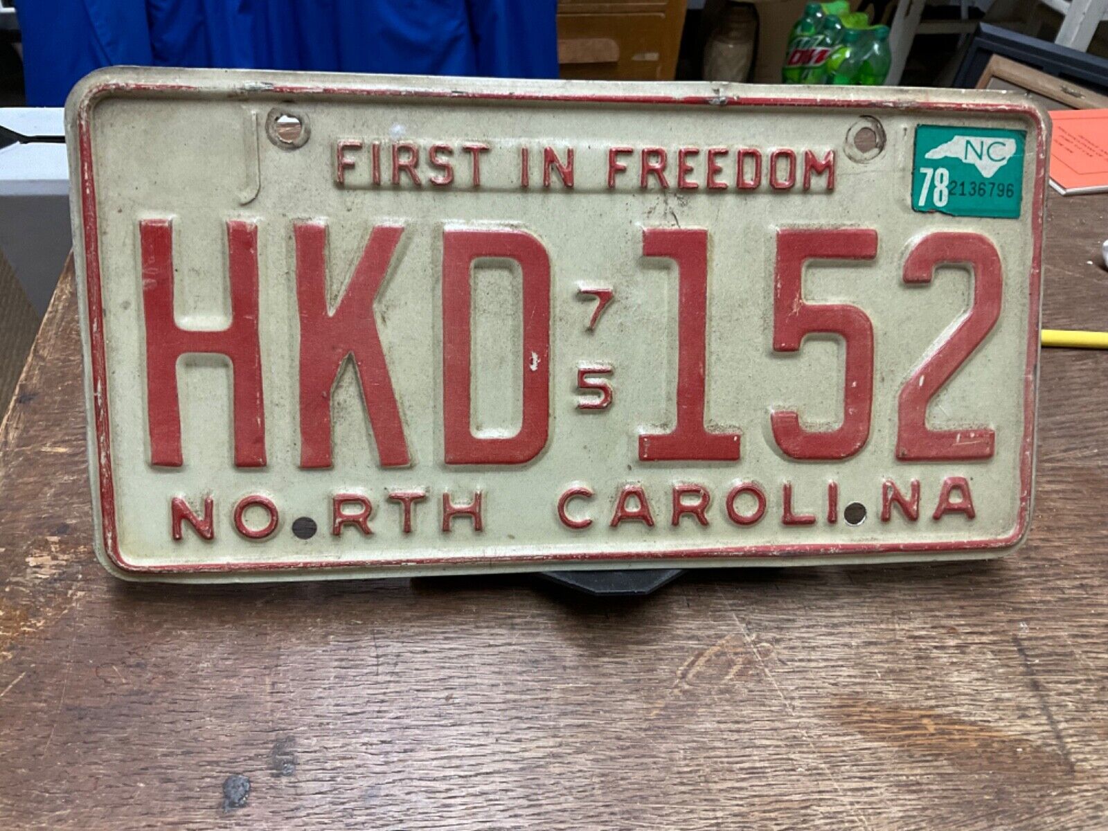 License Plate North Carolina NC 1978 First in Freedom HKD 152 Vintage Rustic