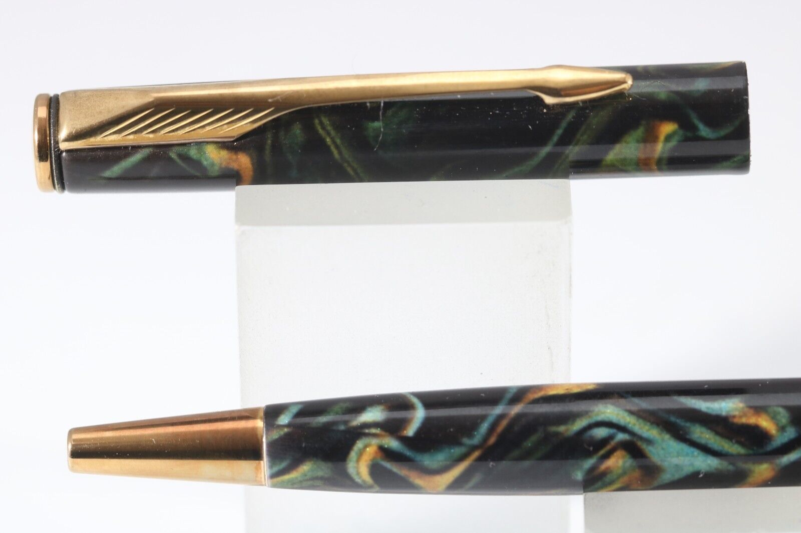 Vintage (1998) Parker Insignia Lacquered Green & Bronze Ballpoint Pen, GT
