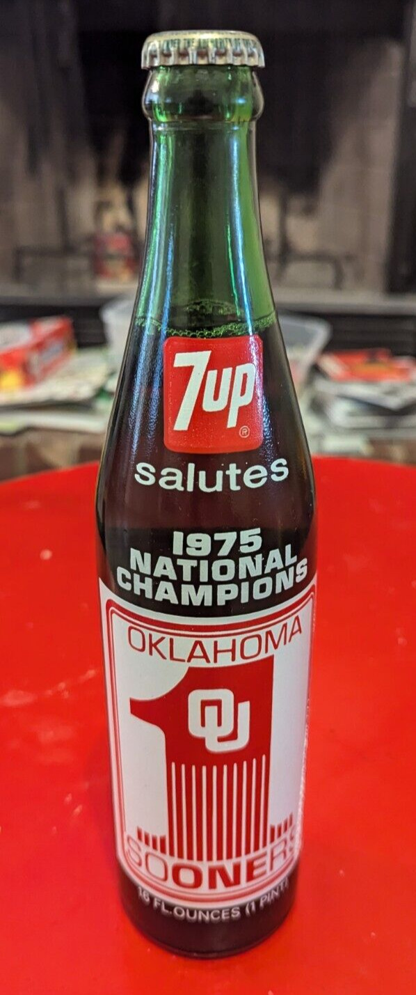 Vintage 7up Salutes 1975 National Champions Oklahoma Sooners 16oz Full Bottle