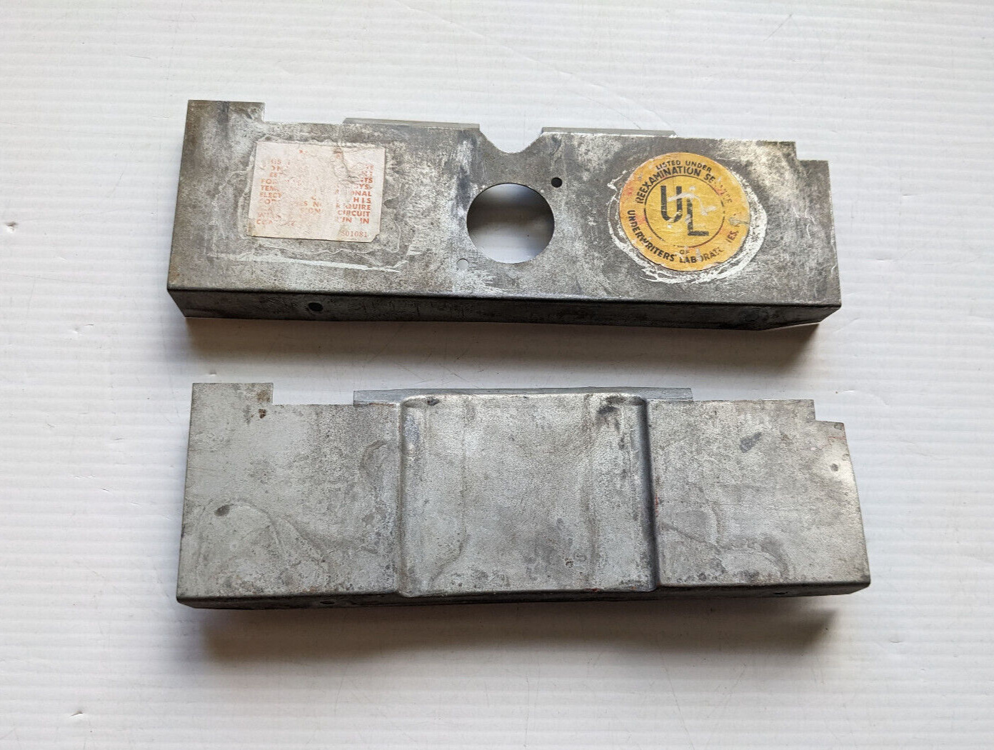 Seeburg 3W1 Button Shield Pair (Upper & Lower) Silver - Part #505184 & 505191