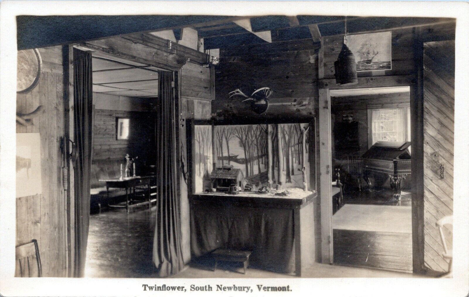 RPPC Postcard South Newbury Vermont Twinflower Hotel Interior View 1910 NS