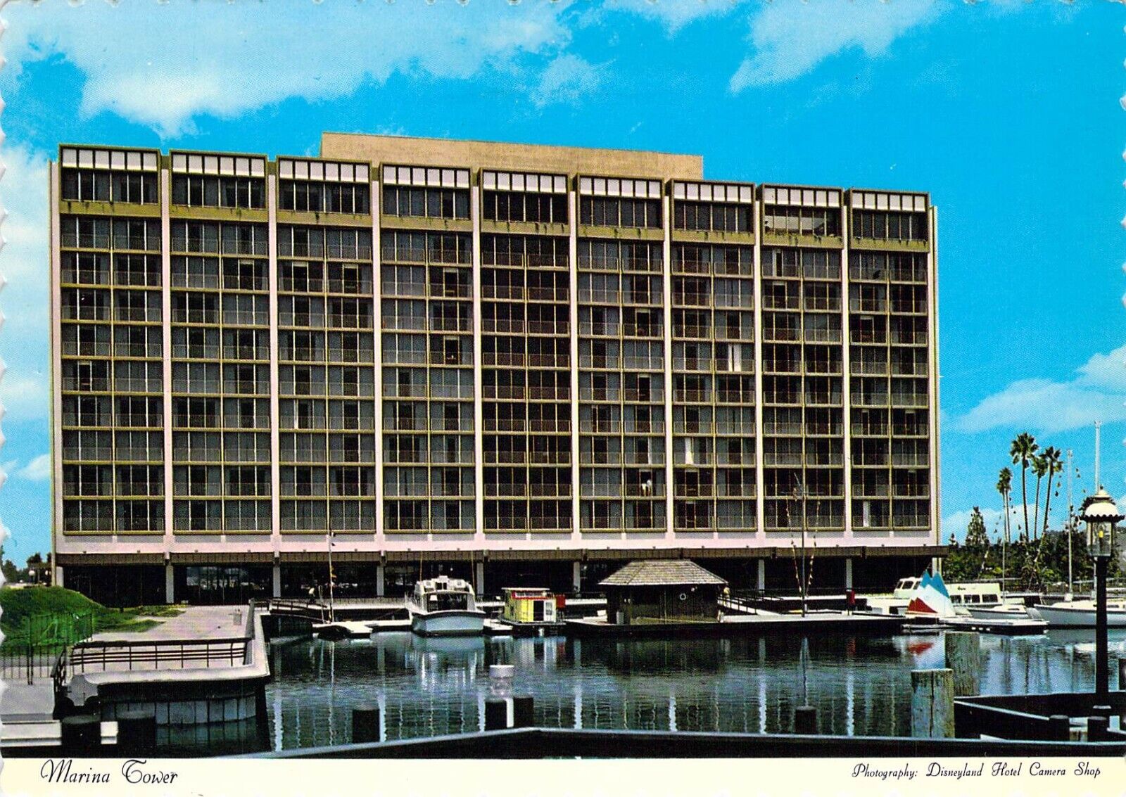 1970 CA Disneyland Hotel Marina Tower 68409-c MINT 4x6 postcard CT29
