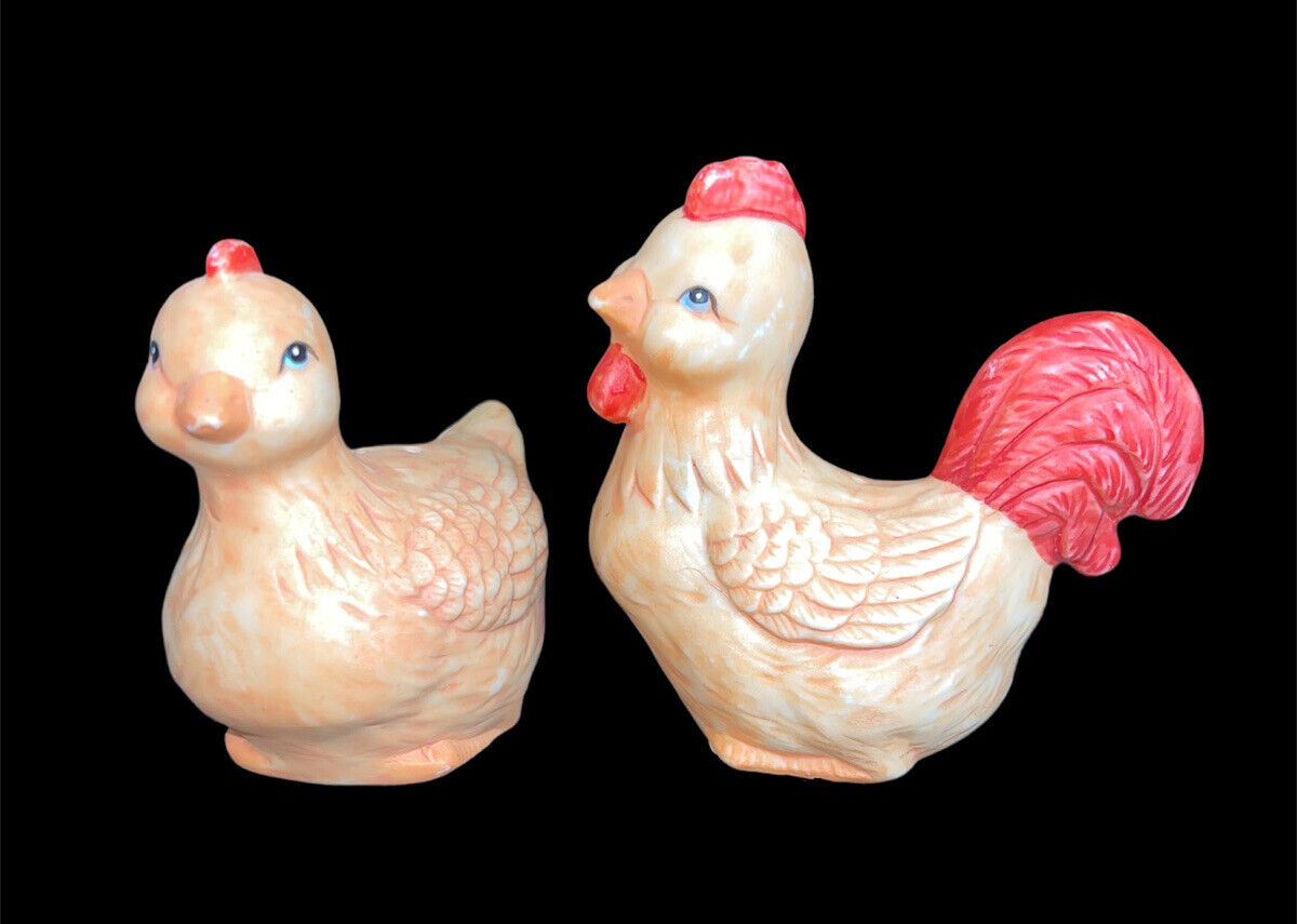Vintage Small Chicken Rooster & Hen Orange. Salt & Pepper Shakers. 3\