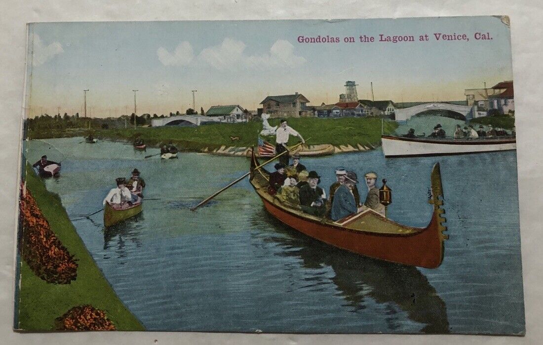Gondolas On The Lagoon At Venice, California (See Description) Postcard (O2)
