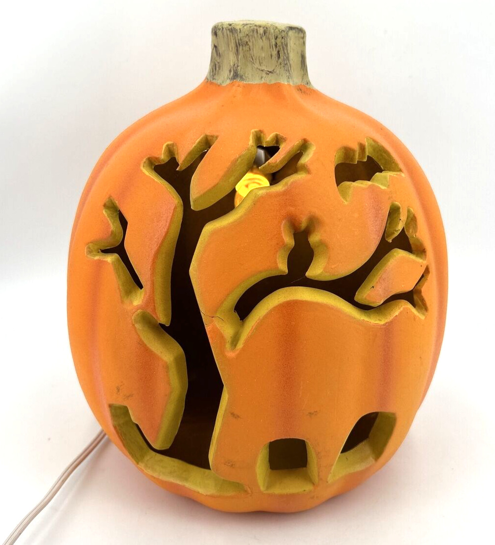 Vintage Light Up Pumpkin Jack O Lantern Halloween Plastic Mold Tree Bat 10\