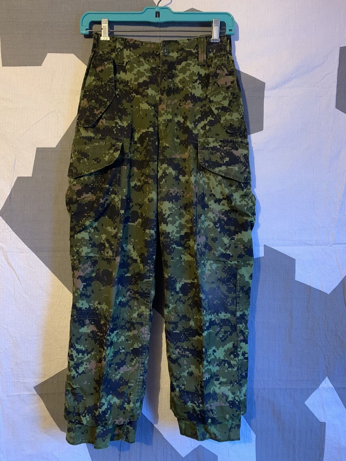 CADPAT combat Pants Size 6426 Canadian Army Surplus