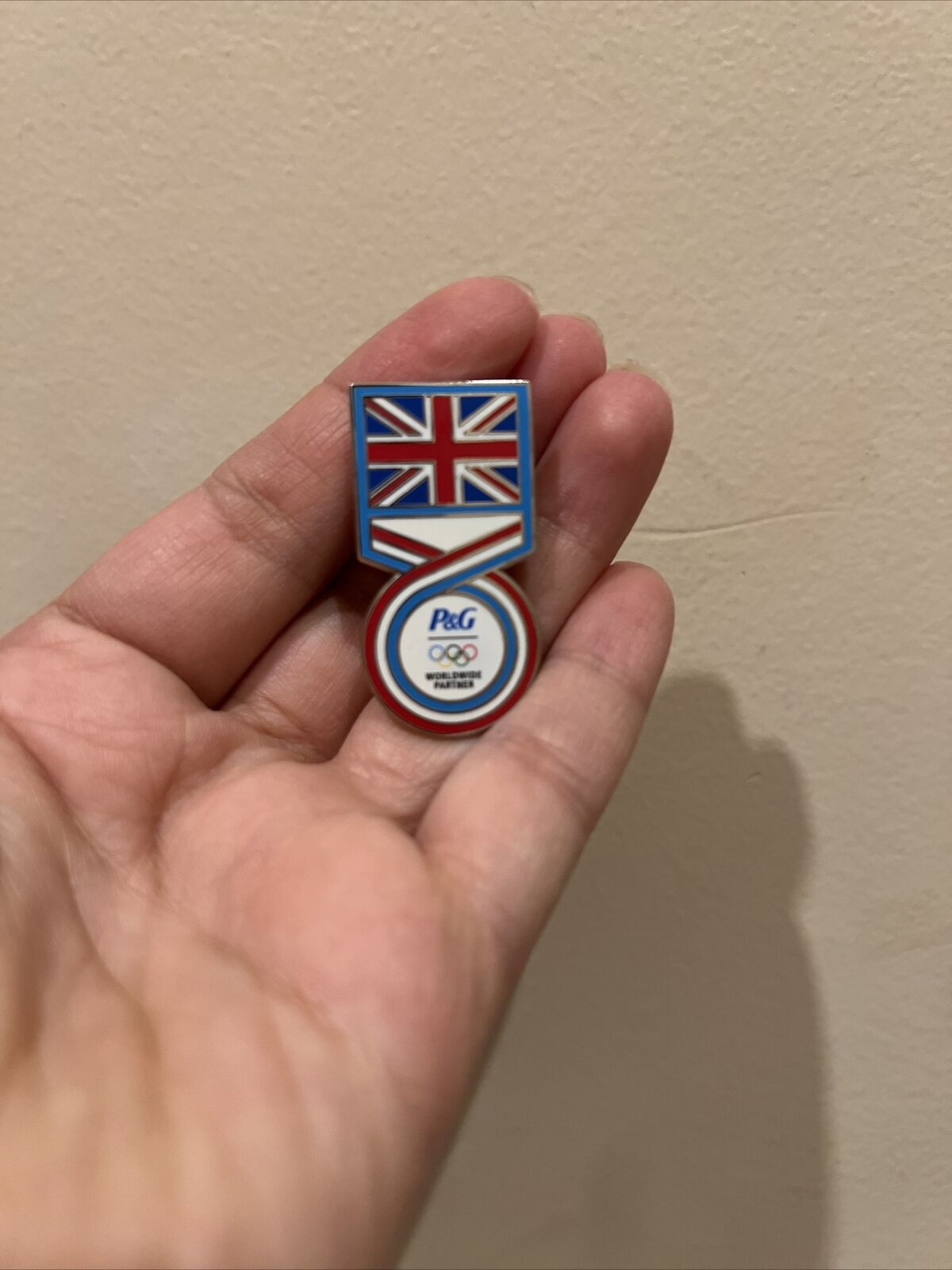 london olympics P&G official pin collectible