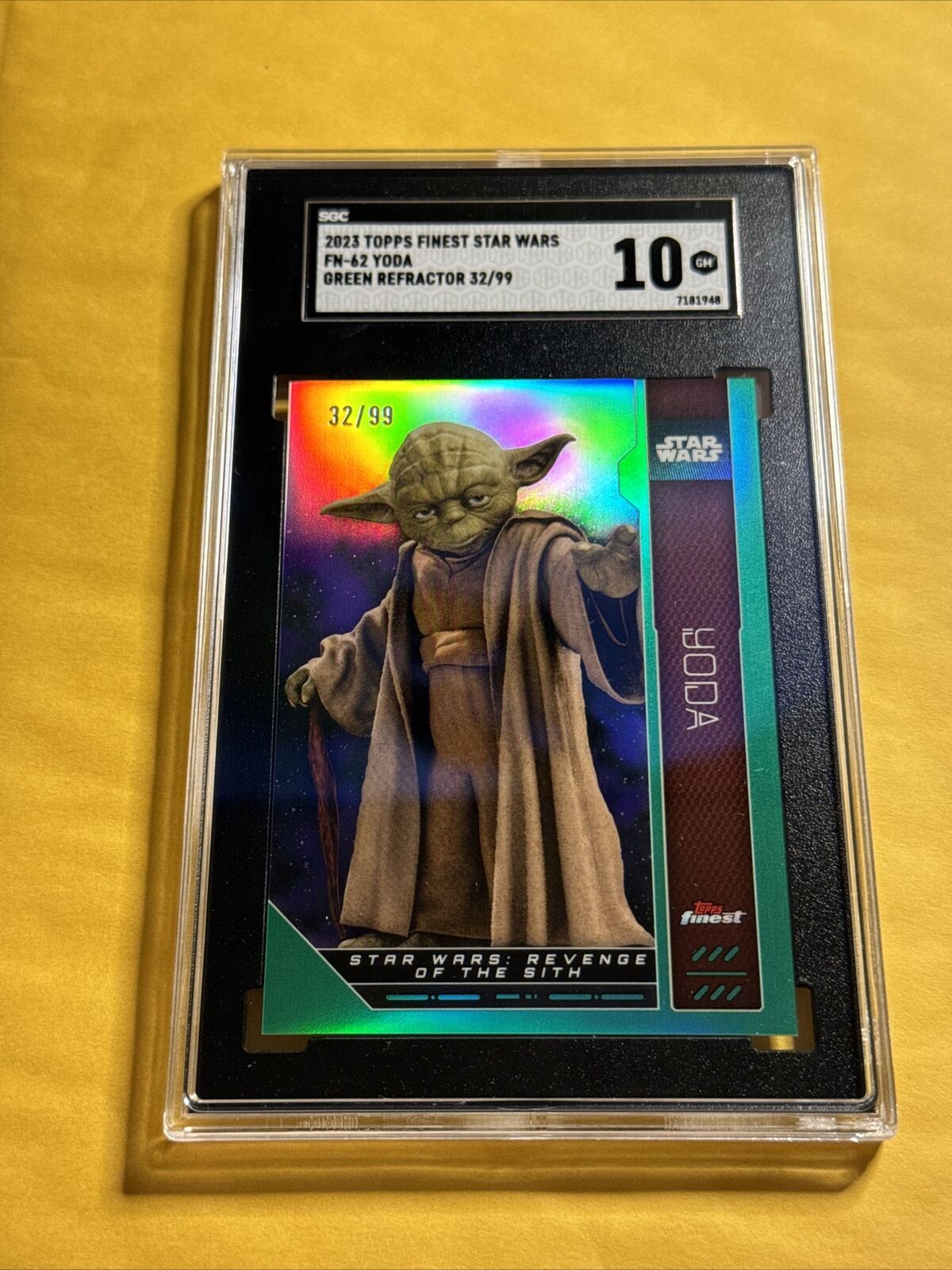 2023 Topps Finest Star Wars Yoda Green Refractor /99  #FN62 SGC 10