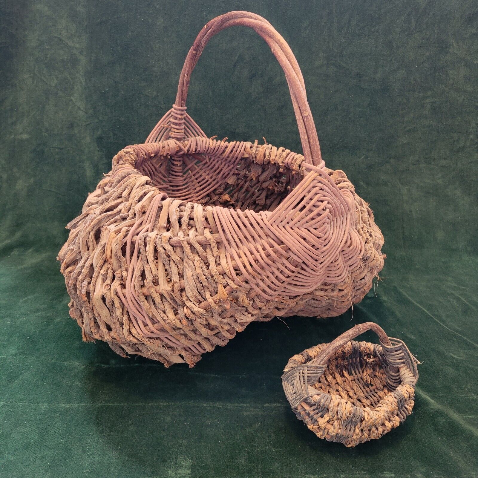 Primitive Antique Large Buttocks Gathering Basket Grape Vine Handle Hand Woven