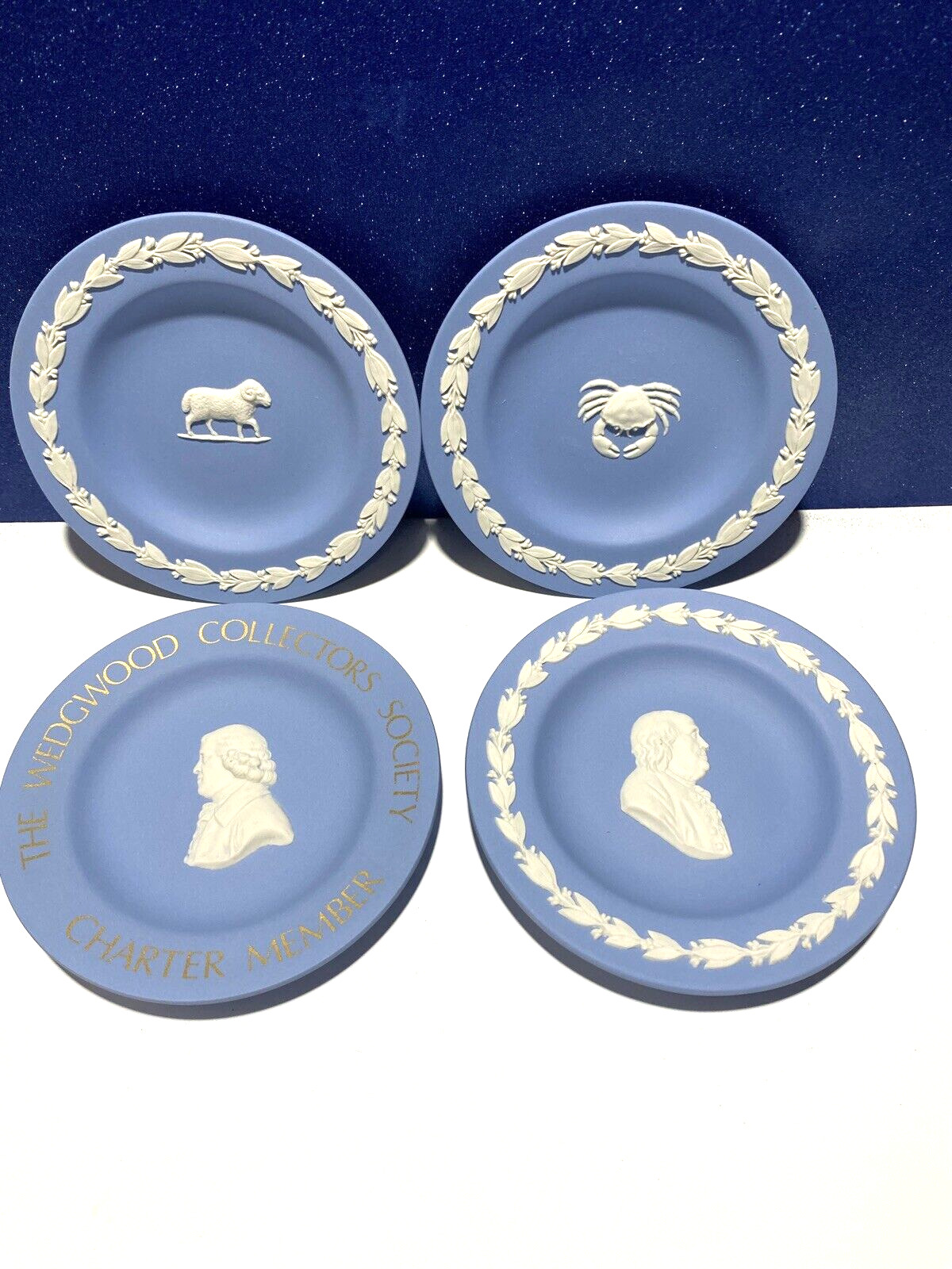 Wedgwood Decorative 4-Set Plates Collection
