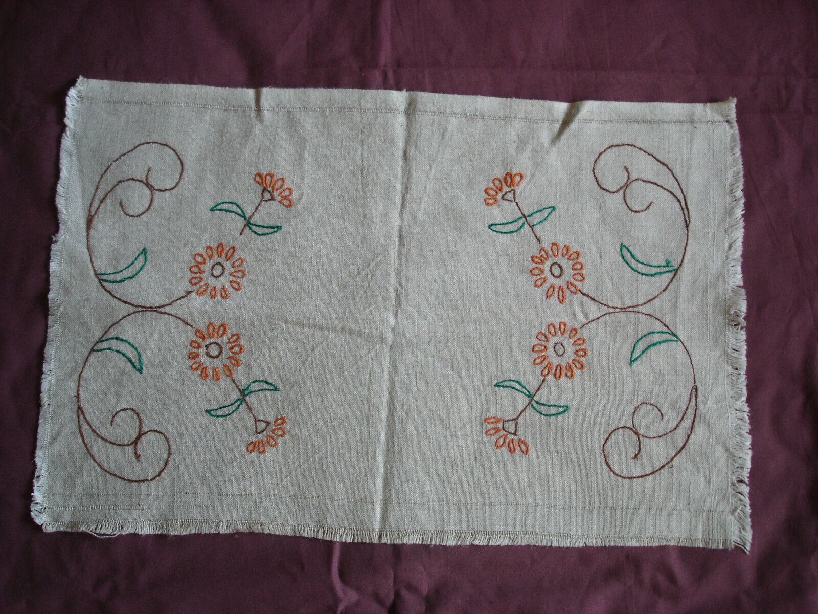 Beautiful Vintage Hand-embroidered Motif  54cm/34cm(21\'\'x13\'\')  #0426