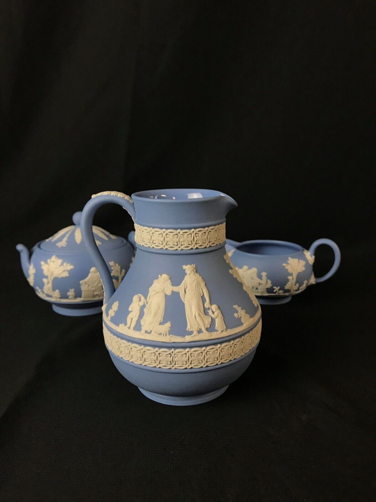 Vtg Wedgwood Jasperware Lot Blue & White Ancient Greek Roman Style China Pieces