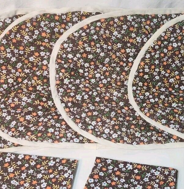 Vintage 1970’s Brown Poppy Floral Oval Quilted Fabric Placemats Matching Napkins