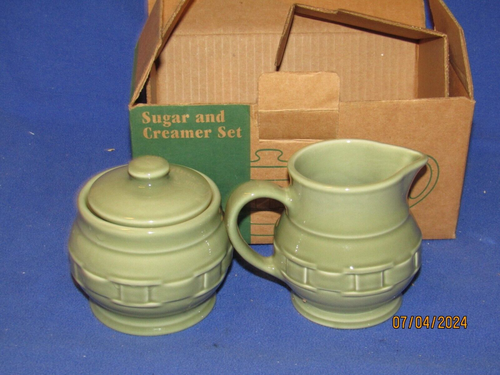 Longaberger Creamer & Sugar set SAGE Green Woven Traditions Pottery  in Box