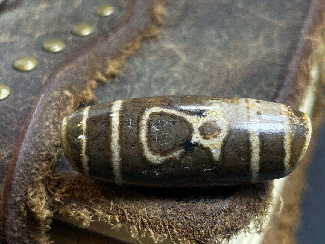 Old Tibetan Nepalese Himalayan Ancient eye Old Dzi Talisman Beads Amulet