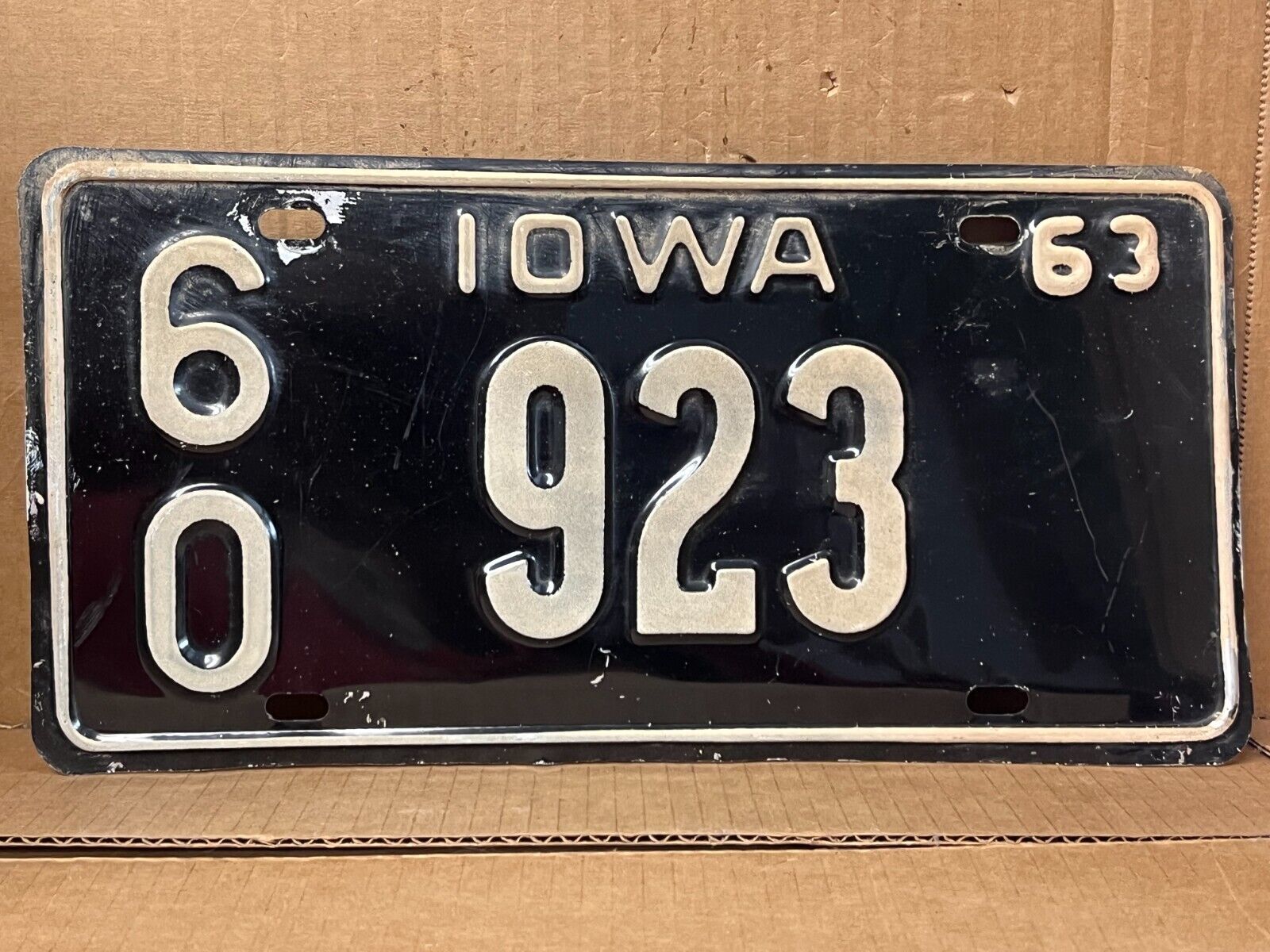 1963 Lyon county Iowa  license plate  60 923
