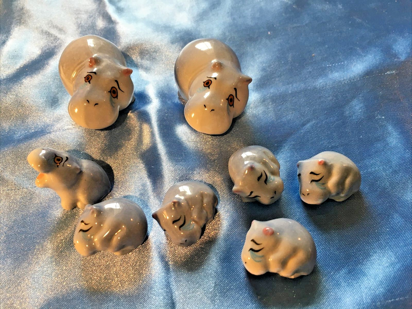 Wade England Porcelain Miniatures Happy Family Hippopotamus Hippo Famil 8 Pc set