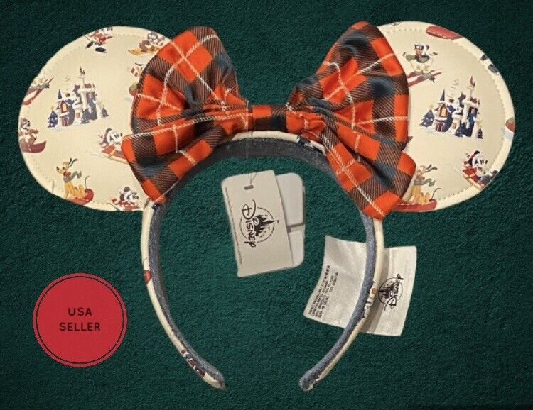 Disney Parks Walt’s Lodge Christmas Minnie Mouse Ears PERFECT CASTLE PLACEMENT