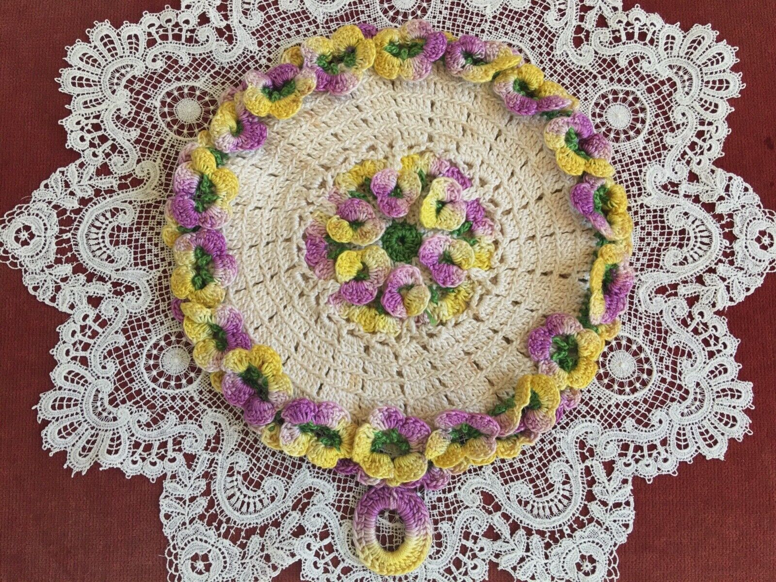 Antique Vintage Lace- HM VINTAGE CROCHET LACE POTHOLDER *DIMENSIONAL FLOWERS