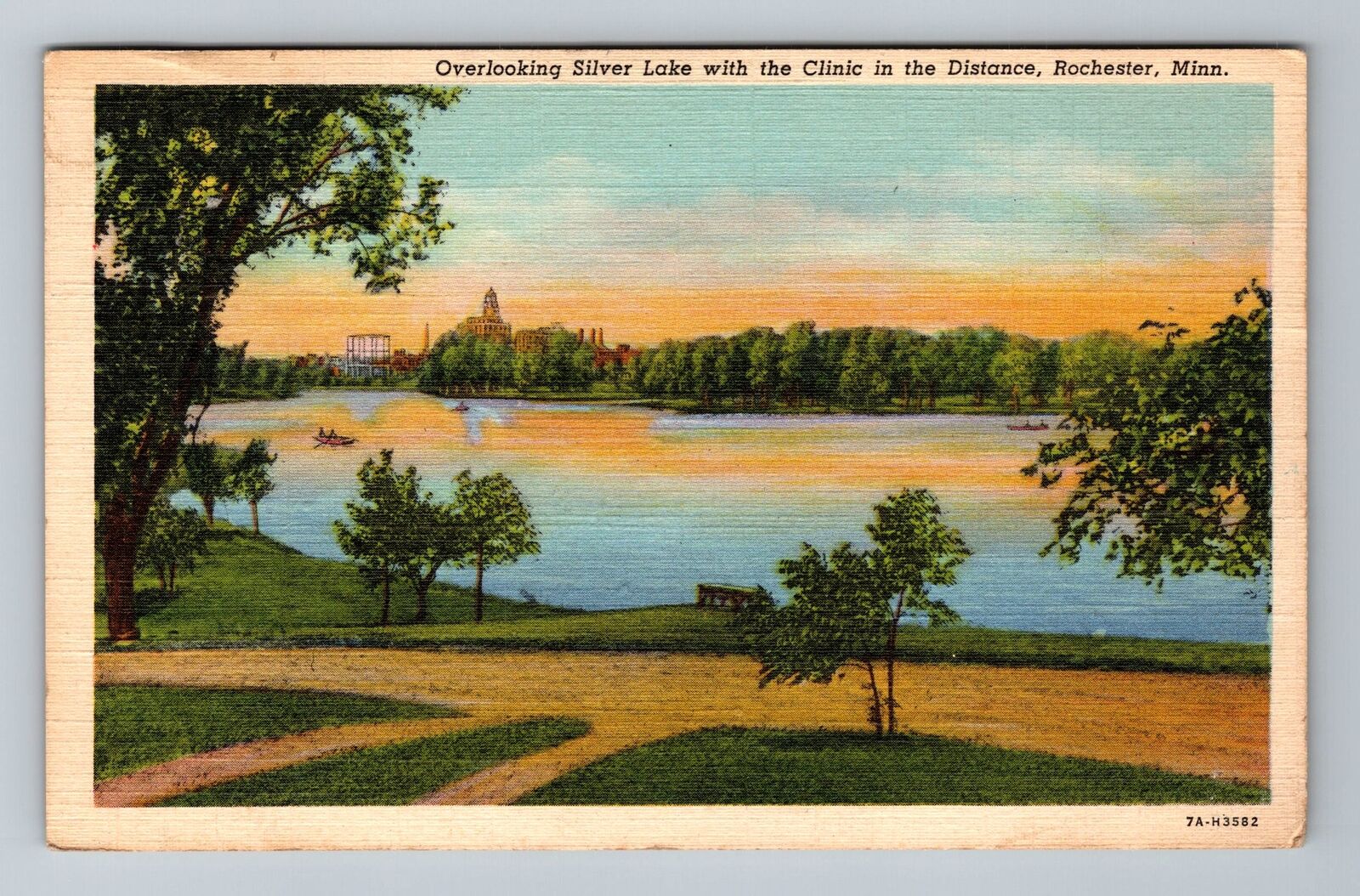 Rochester MN-Minnesota, Silver Lake, Clinic, c1943 Vintage Postcard