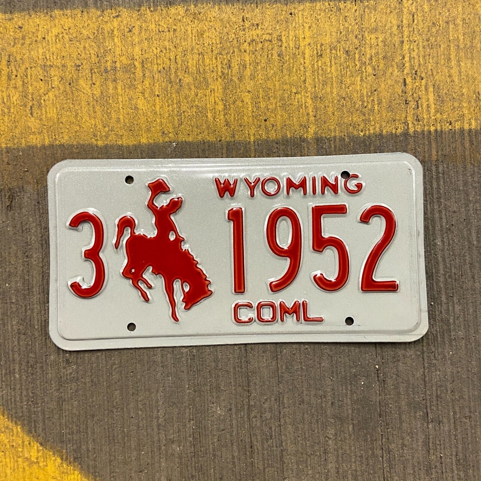 1988 Wyoming TRUCK License Plate Vintage Auto Garage Sheridan Birth Year 3 1952