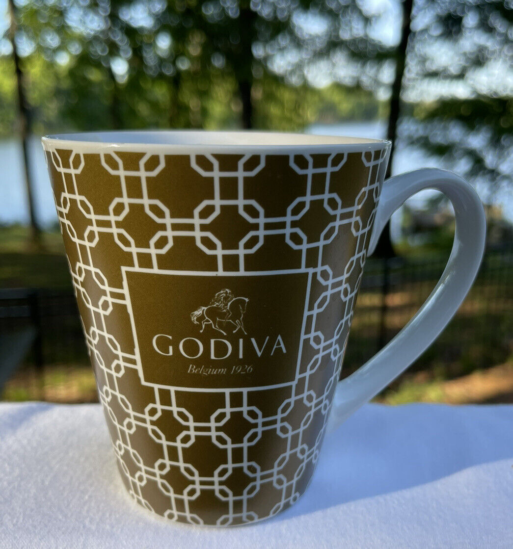 Godiva Coffee Cup Mug Chocolate Belgium 1926 Gold White Geometric Modern 2015