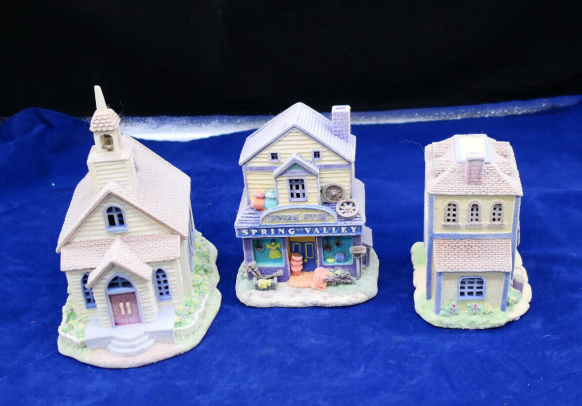 Avon Gift Collection Spring Valley Lighted Village Church General Store Post Off